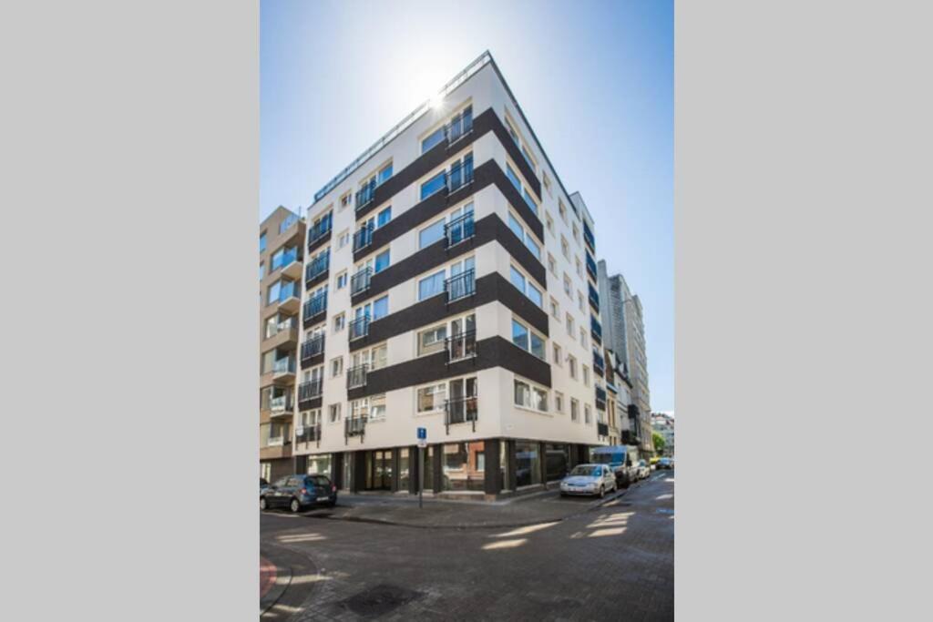 Luxury 3 Bedroom Apartment On The Top Floor With Panoramic View Oostende Exteriör bild