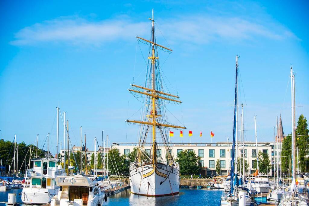 Luxury 3 Bedroom Apartment On The Top Floor With Panoramic View Oostende Exteriör bild