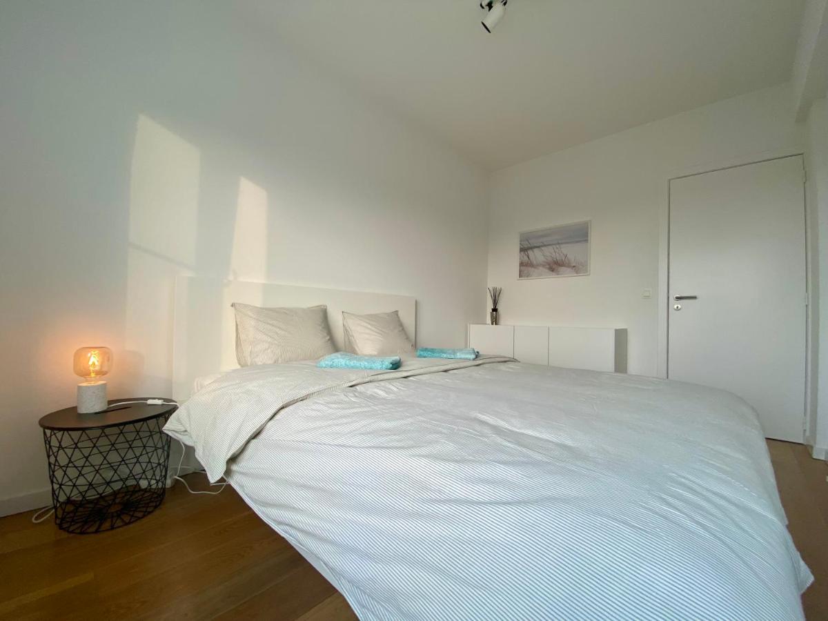 Luxury 3 Bedroom Apartment On The Top Floor With Panoramic View Oostende Exteriör bild