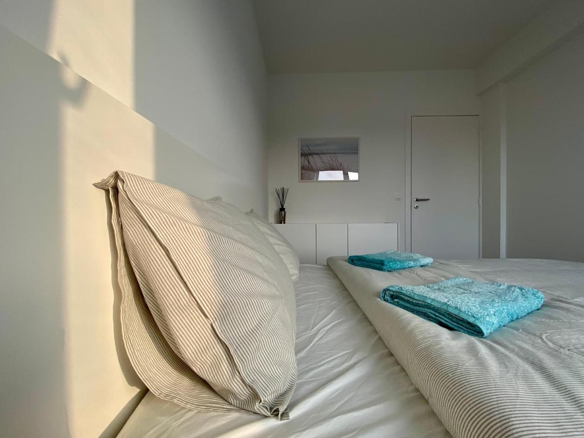 Luxury 3 Bedroom Apartment On The Top Floor With Panoramic View Oostende Exteriör bild